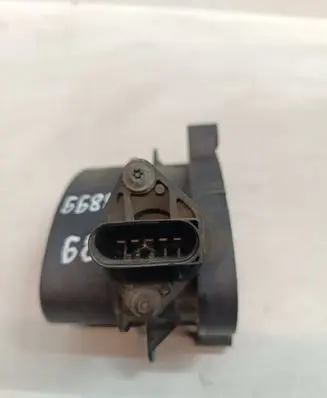 BMW 5 E39 Mass air flow meter 77870760
