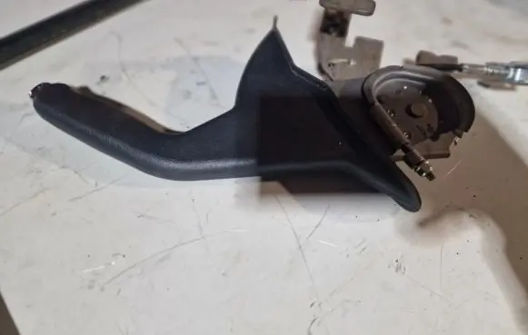 Hyundai i20 (PB PBT) Handbrake/parking brake lever assembly