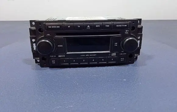 Dodge Caliber Radio/CD/DVD/GPS head unit P05064362AA