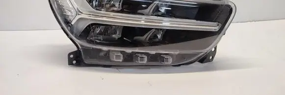Volvo XC40 Headlight/headlamp 31655986