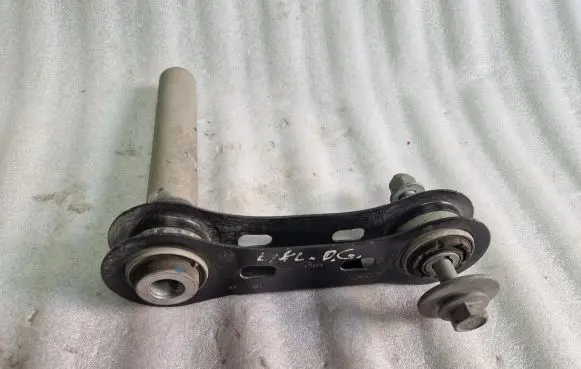 Ford Explorer VI Rear control arm LB5C5A972BB LB5C5A972