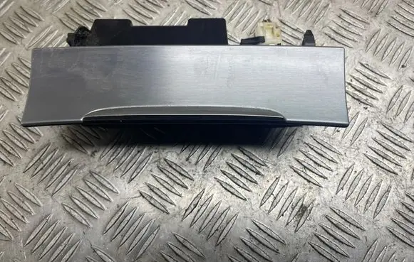Ashtray (front)