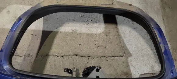 Peugeot 407 Seal rubber (tailgate) 