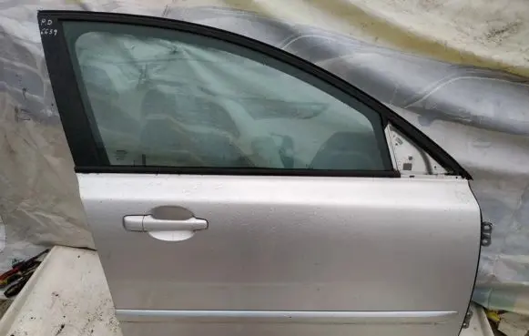 Volvo V50 Front door pilkos