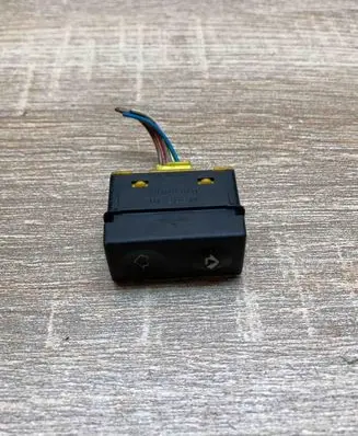 BMW 3 E36 Electric window control switch 8368941 WITHPLUG
