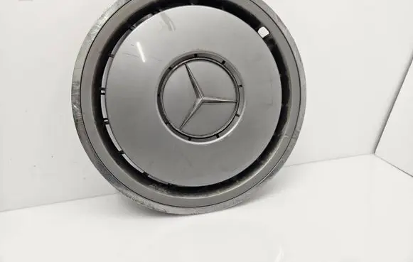 Mercedes-Benz E W124 R15 wheel hub/cap/trim 1244010924 7273200