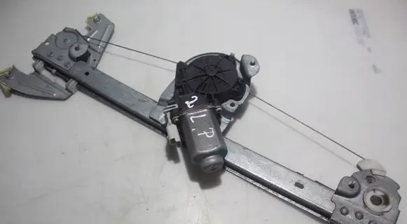 Front window lifting mechanism without motor