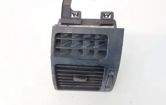 Volkswagen Touran I Dash center air vent grill 1T0819703A