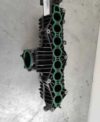 Volvo XC60 Intake manifold 32257808 31441970