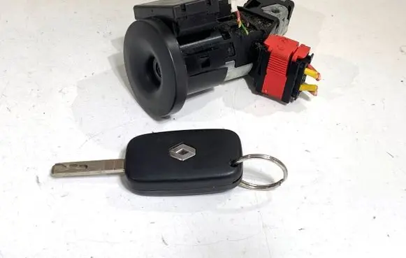 Renault Master III Ignition lock 487008966R
