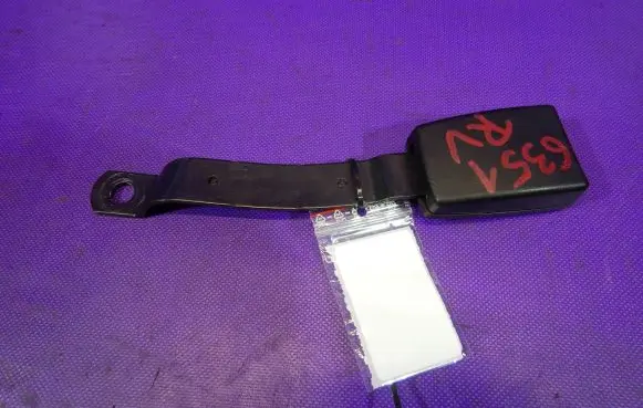 Seat Ibiza III (6L) Front seatbelt buckle