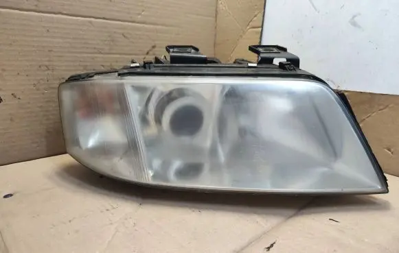 Audi A6 S6 C5 4B Headlight/headlamp 14846600RE
