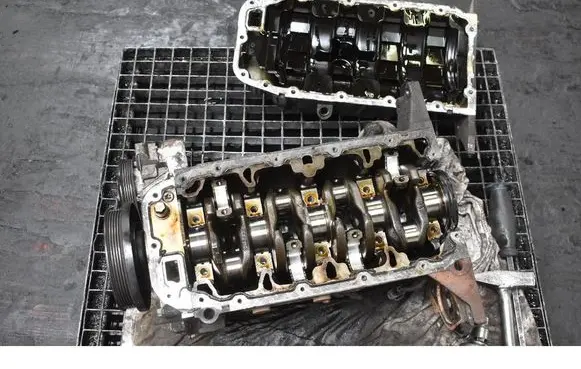 Opel Zafira B Engine block Z18XER