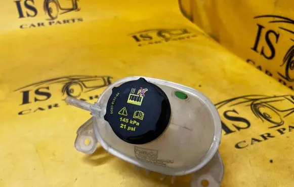 Ford Explorer VI Coolant expansion tank/reservoir L1M38C045CC