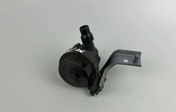 BMW 1 F20 F21 Electric auxiliary coolant/water pump 8605322