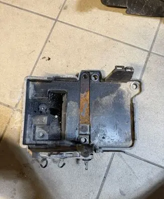 Ford Focus Battery tray JX6T14A390CA R6606300 JX6B10723AA
