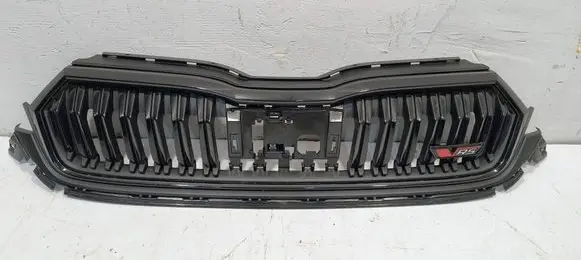 Skoda Octavia Mk4 Front bumper upper radiator grill 5E3853653