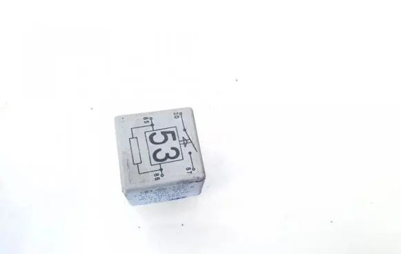 Volkswagen Golf IV Other relay 141951253B 20240072