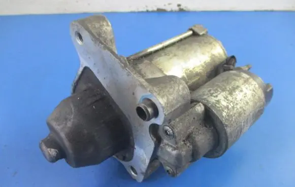 Mazda 2 Starter motor