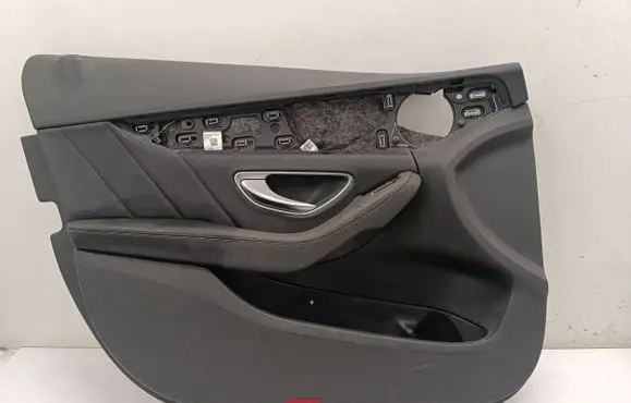 Mercedes-Benz C W205 Front door card panel trim