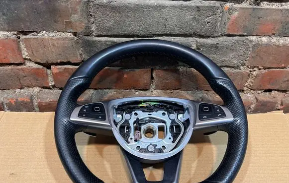 Mercedes-Benz E W238 Steering wheel A0004608710