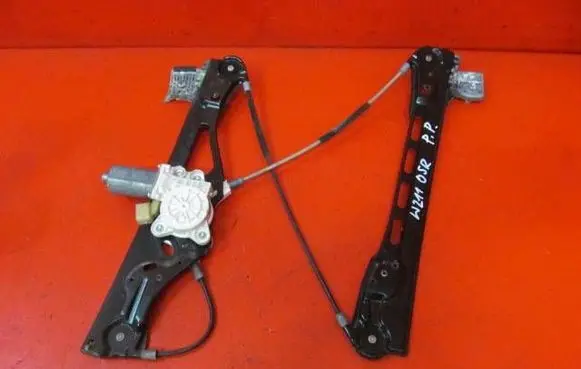 Mercedes-Benz E W211 Front door window regulator with motor A2117200246 A2118203042