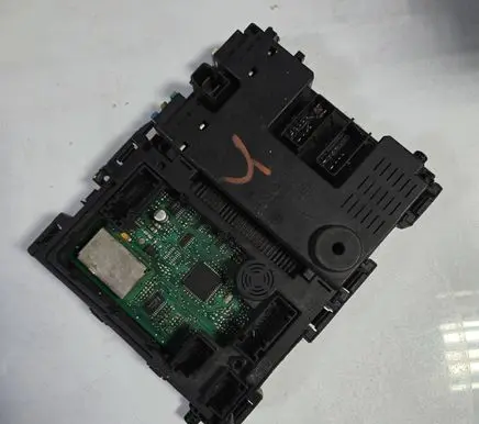 Peugeot 206+ Fuse module 9626460880