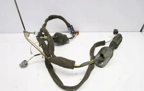 Renault Thalia I Front door wiring loom/harness boot 8200261750