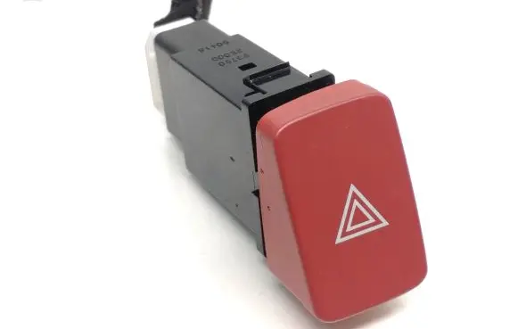Hyundai Tucson JM Hazard light switch 937902e000