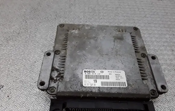 Citroen Xsara Engine control unit/module 0281010137 9635158480