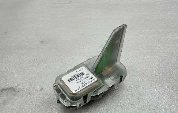 Mercedes-Benz GL X166 Aerial GPS antenna A2128201775