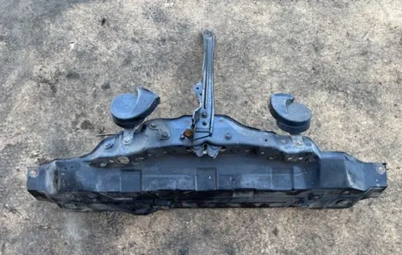 Lexus IS 220D-250-350 Bottom radiator support slam panel 