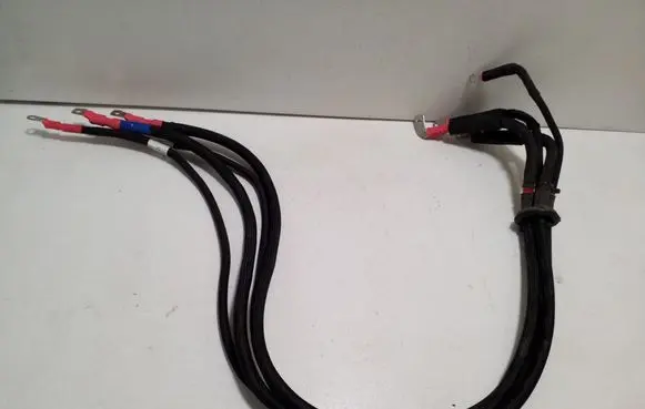 Iveco Daily 6th gen Positive cable (battery) 5801610609