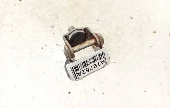 Toyota Yaris Tailgate/trunk/boot hinge
