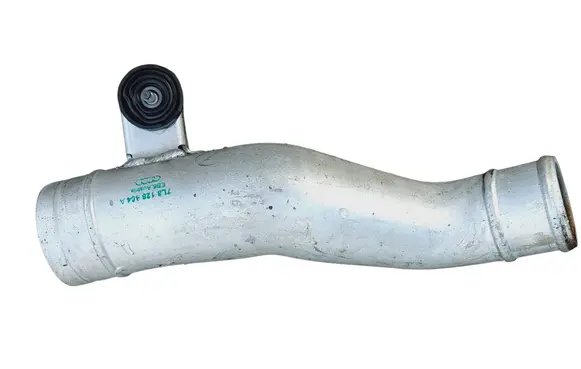 Audi Q7 4L Engine coolant pipe/hose