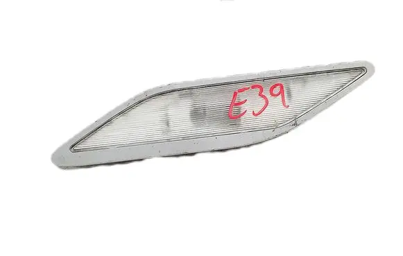 BMW 5 E39 Rear seat light 8363607