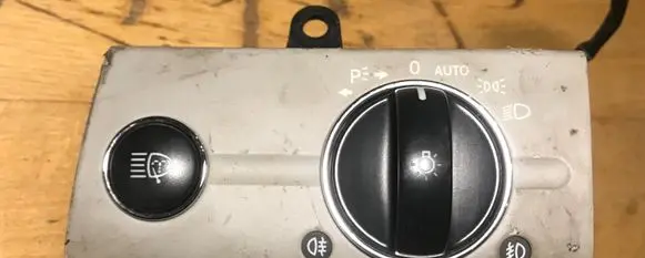 Mercedes-Benz E W211 Light switch 2115450404