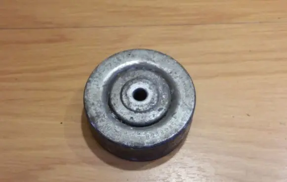 BMW 5 E39 Belt tensioner pulley 11282244754
