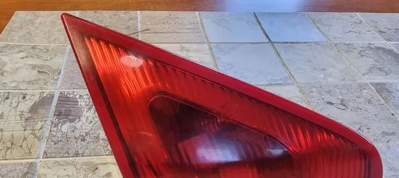 Mitsubishi Colt Tailgate rear/tail lights MN105623