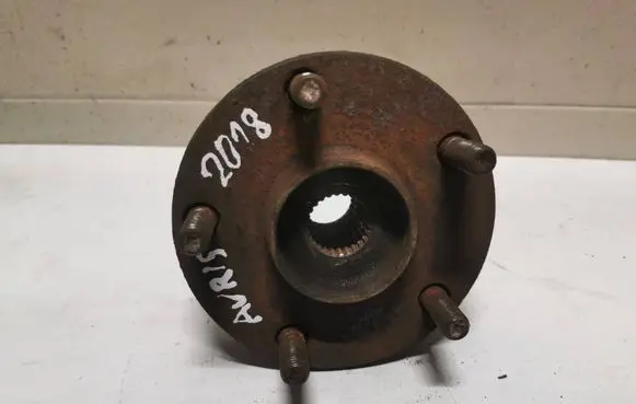Toyota Auris E180 Front wheel bearing hub 