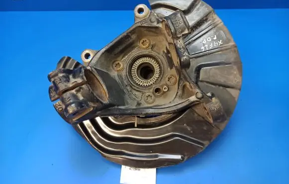 BMW X4 F26 Front wheel hub