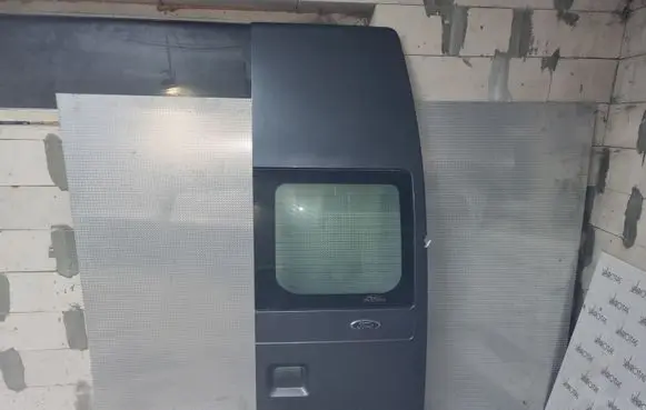 Ford Transit Rear door