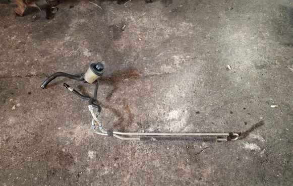 Volvo S80 Power steering radiator 
