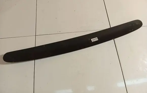 Volkswagen Touareg I Other trunk/boot trim element 7L6867515d