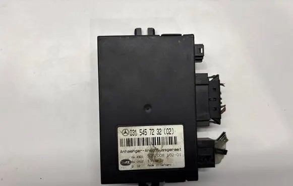 Mercedes-Benz E W211 Tow bar trailer control unit/module 0315457232