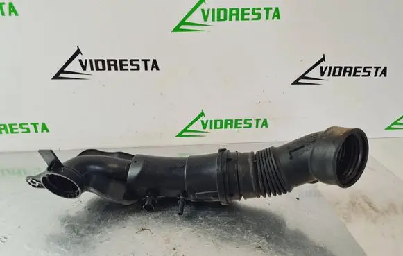 Peugeot 208 Air intake hose/pipe 9833016780