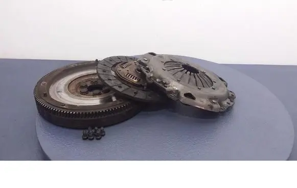 Volkswagen Transporter - Caravelle T4 Clutch set kit 037105271K