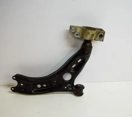 Volkswagen PASSAT B7 Front lower control arm/wishbone