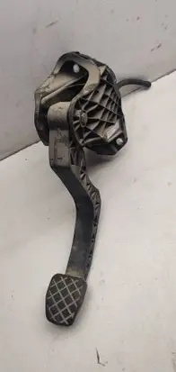 Volkswagen PASSAT B6 Clutch pedal 3c1721059aa