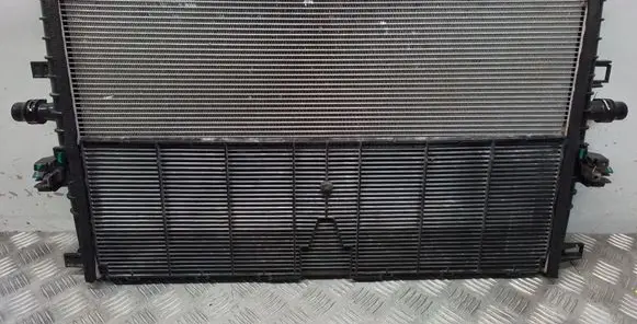 Coolant radiator